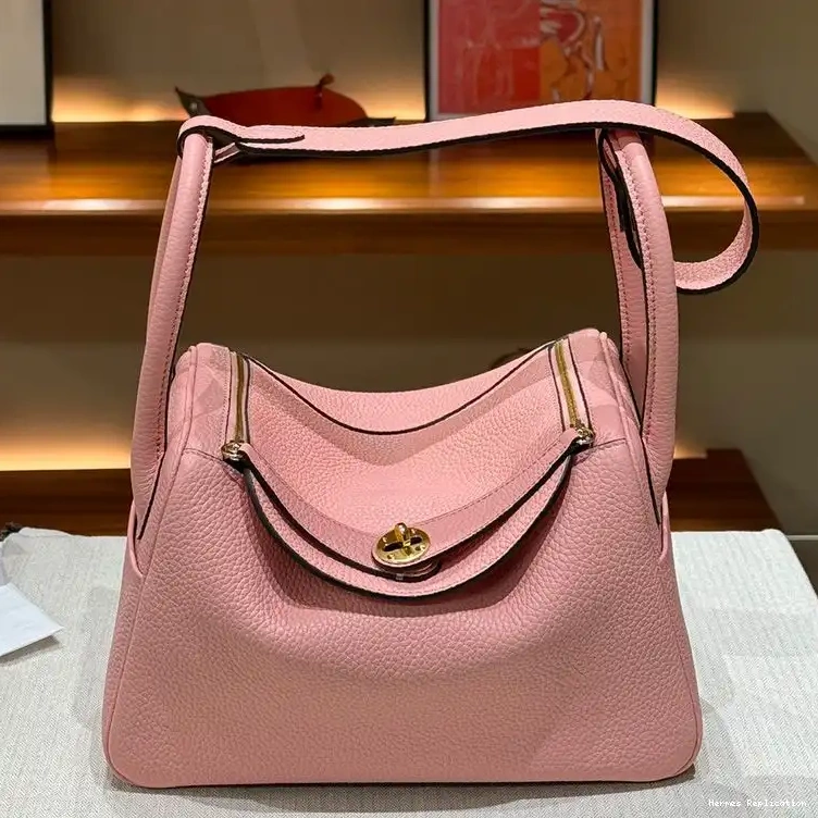 Bag In Leather Hardware Gold Cherry Hermes Clemence Lindy 0430